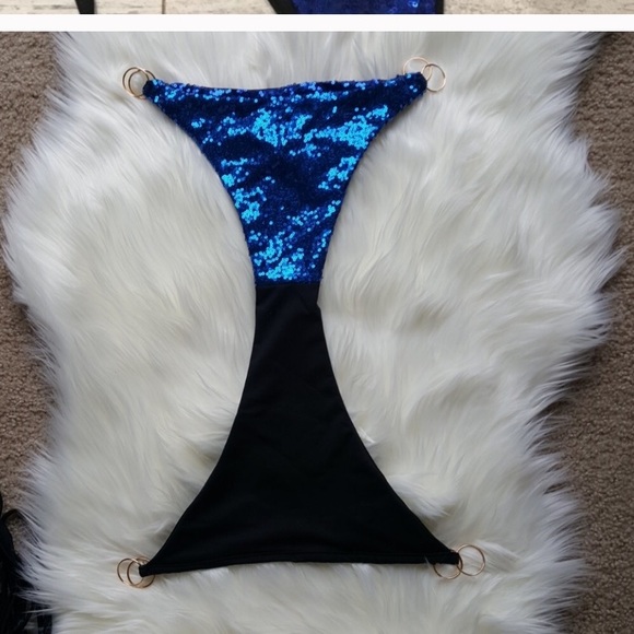 Bikini - Picture 5 of 5